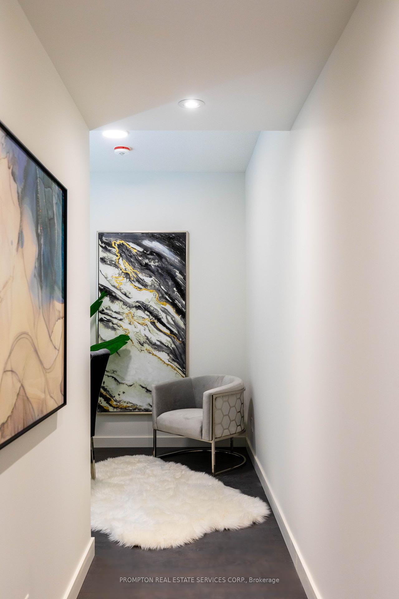3 Bedrooms Condo at 27 Mcmahon, Toronto For sale
