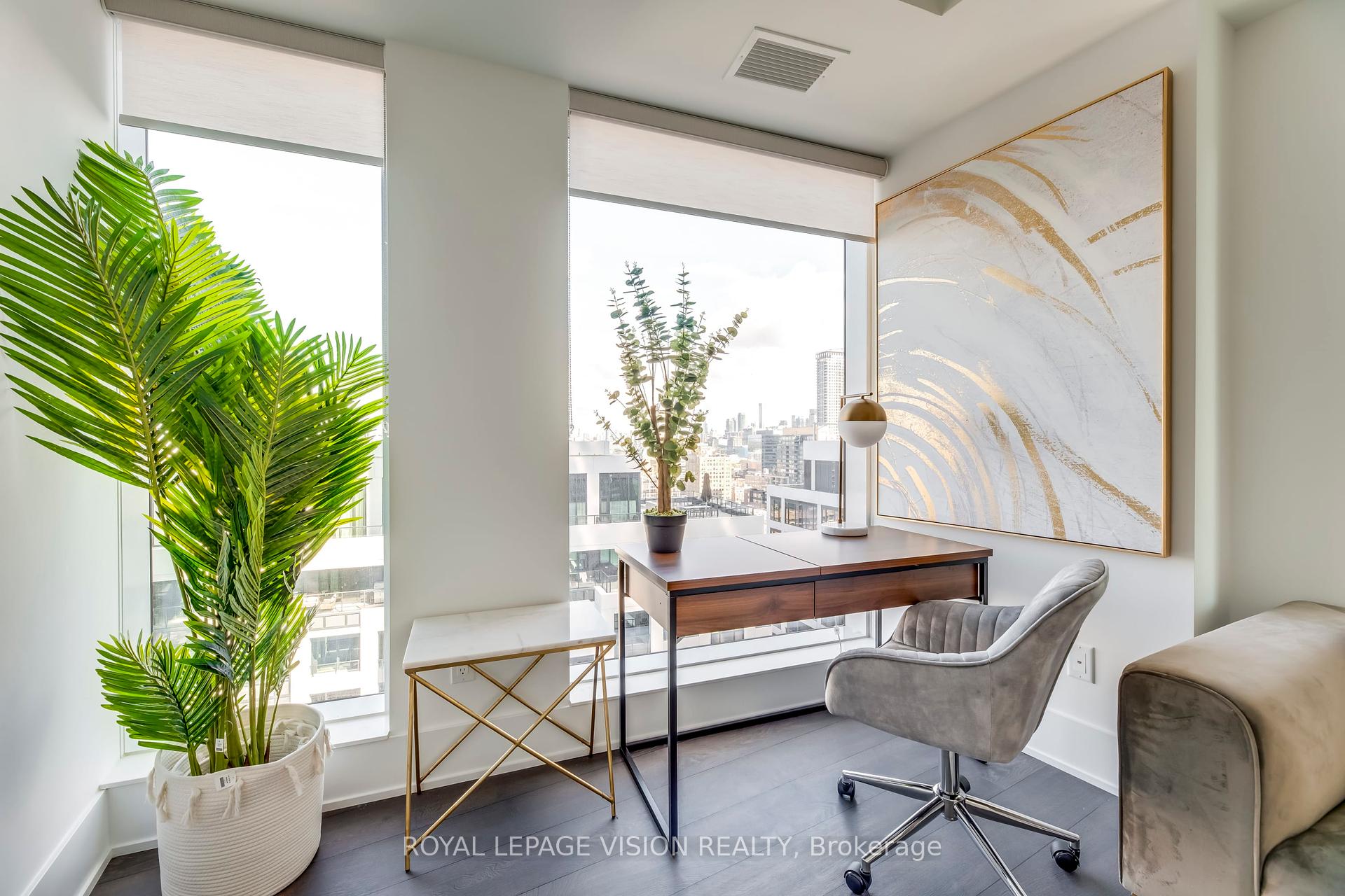 2 Bedrooms Condo at 470 Front, Toronto For sale
