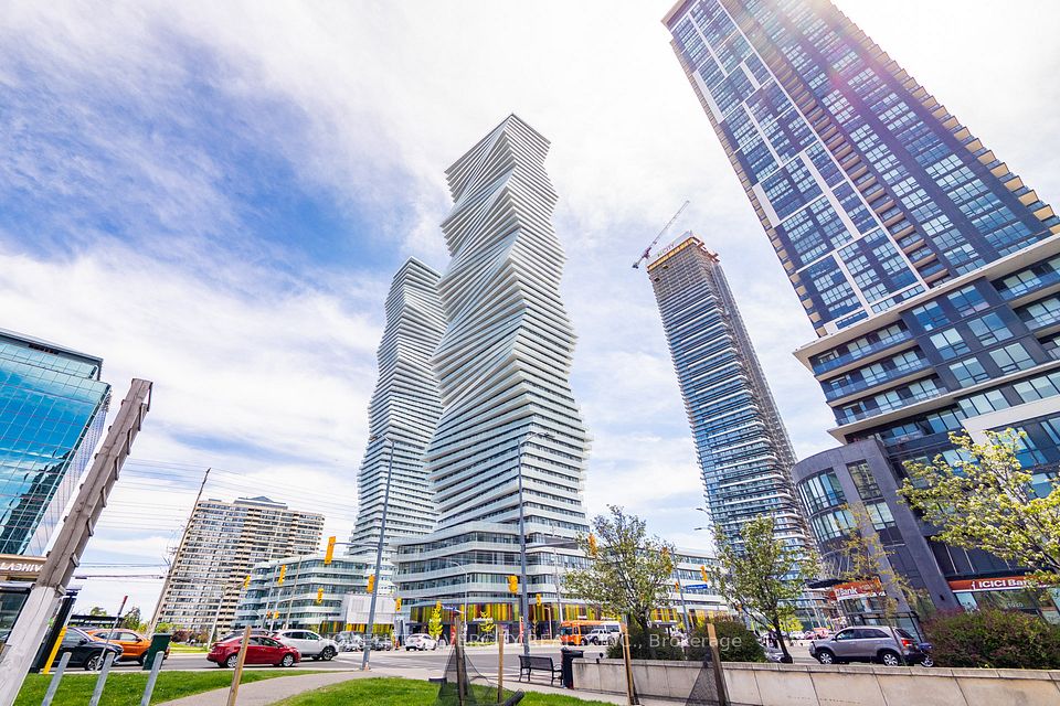 3900 Confederation
