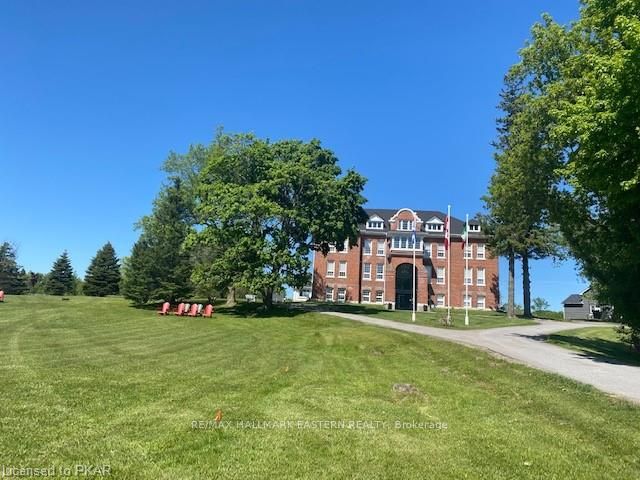 1354 Young's Point Road