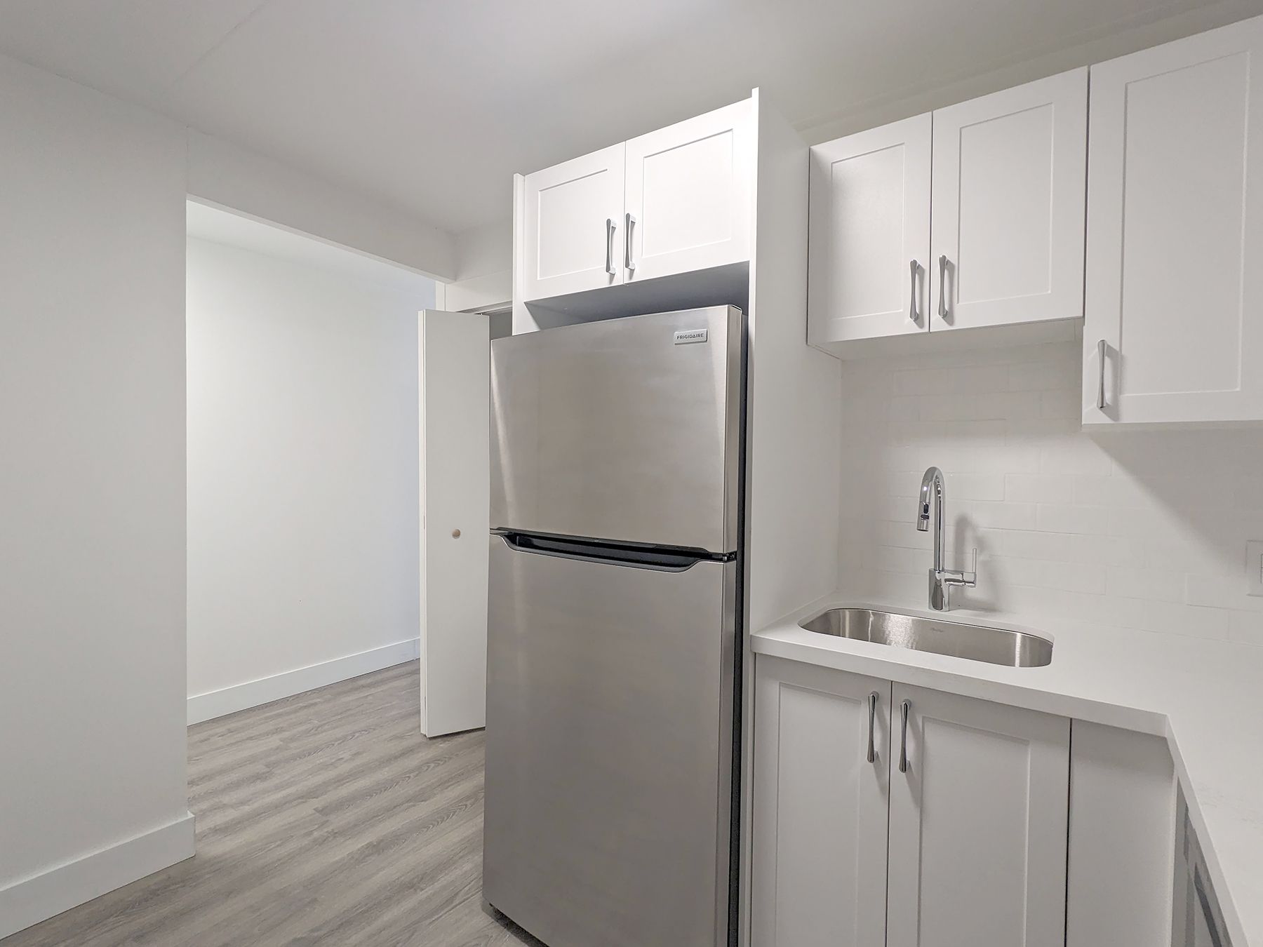 601 Dundas Street E 209
