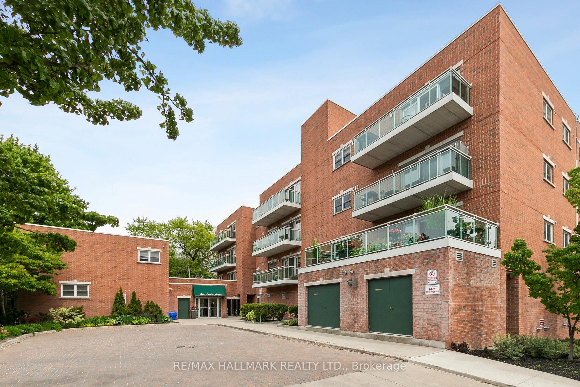 2 Bedrooms Condo at 1 Lawlor, Toronto For sale