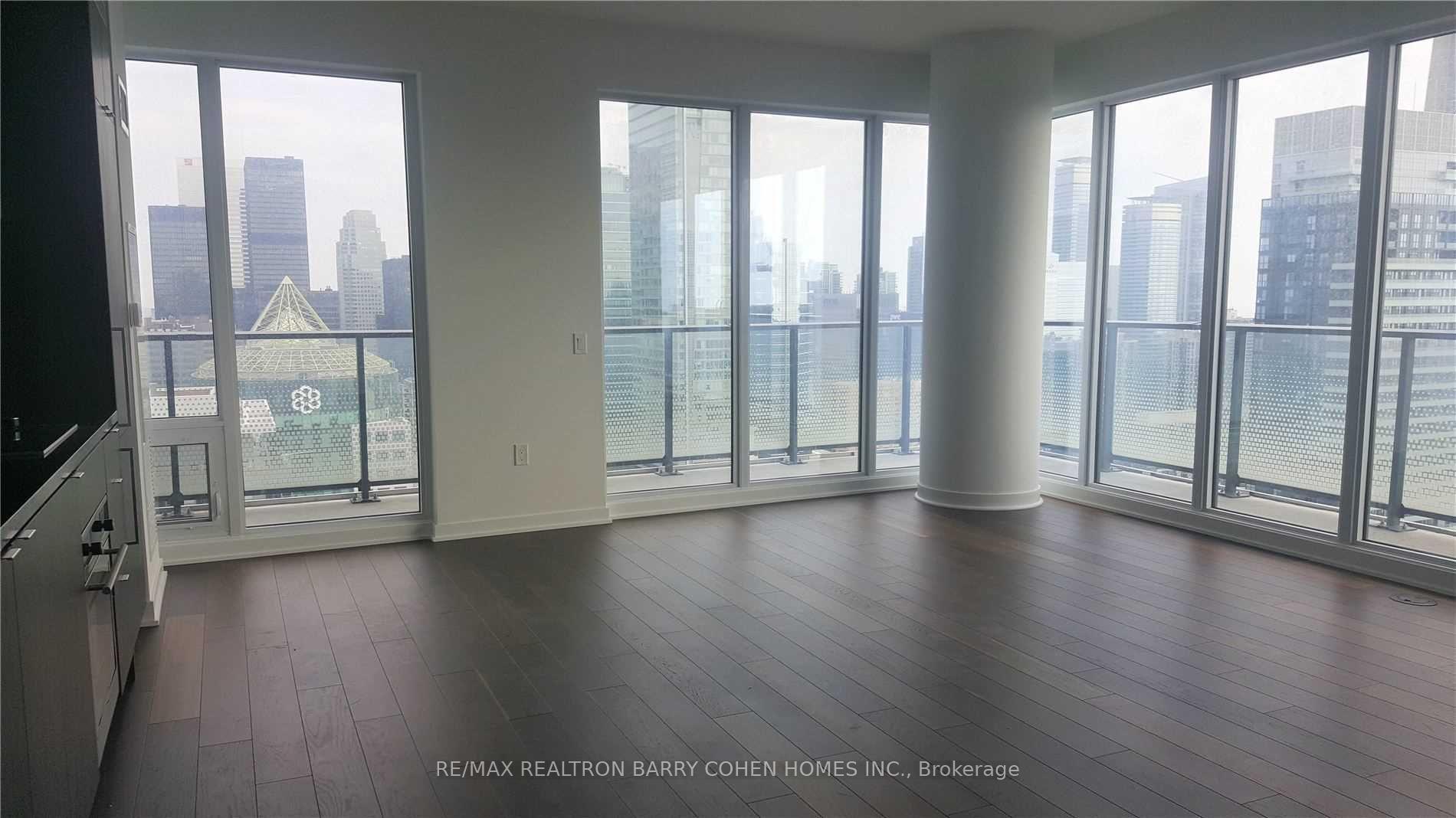 3 Bedrooms Condo at 115 Blue Jays, Toronto For sale