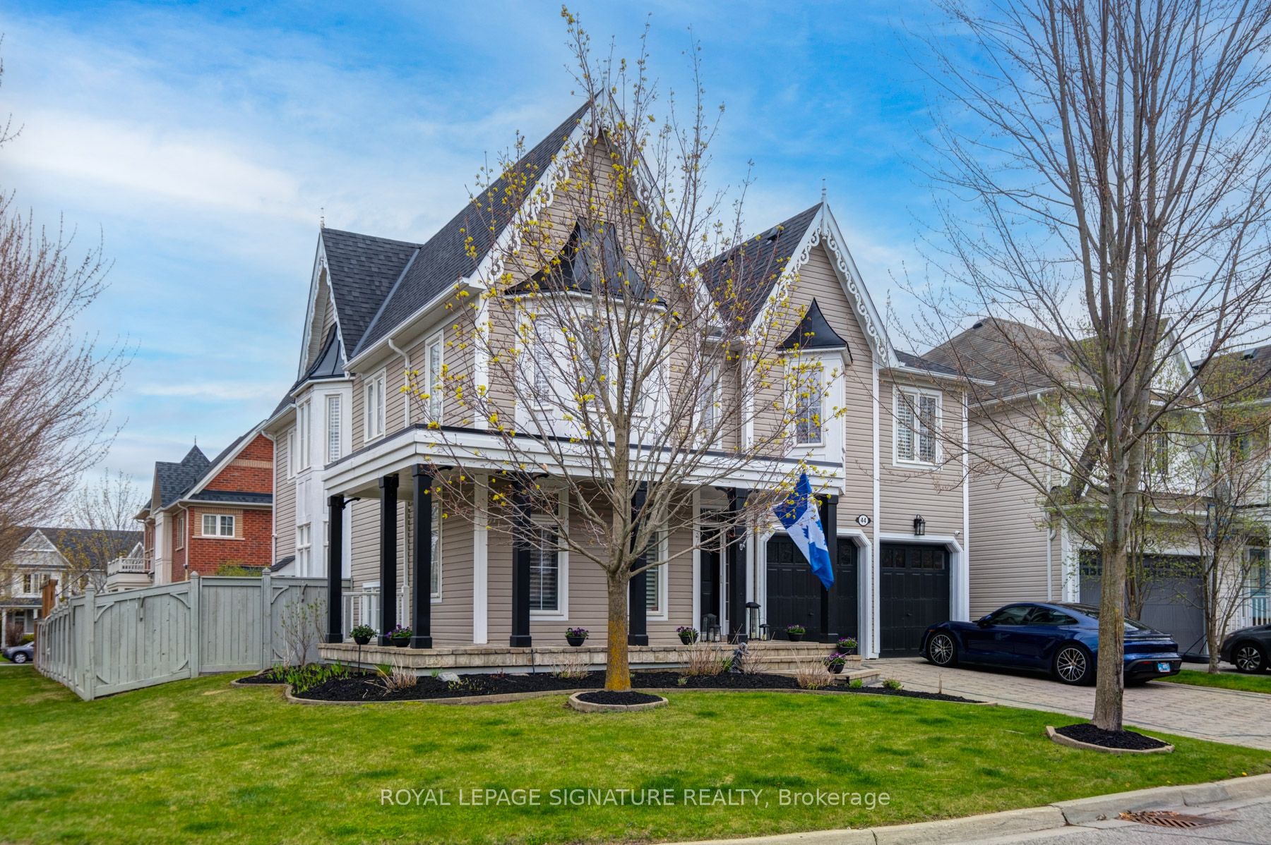 44 Strandmore Circle, Whitby, ON L1M 0B9