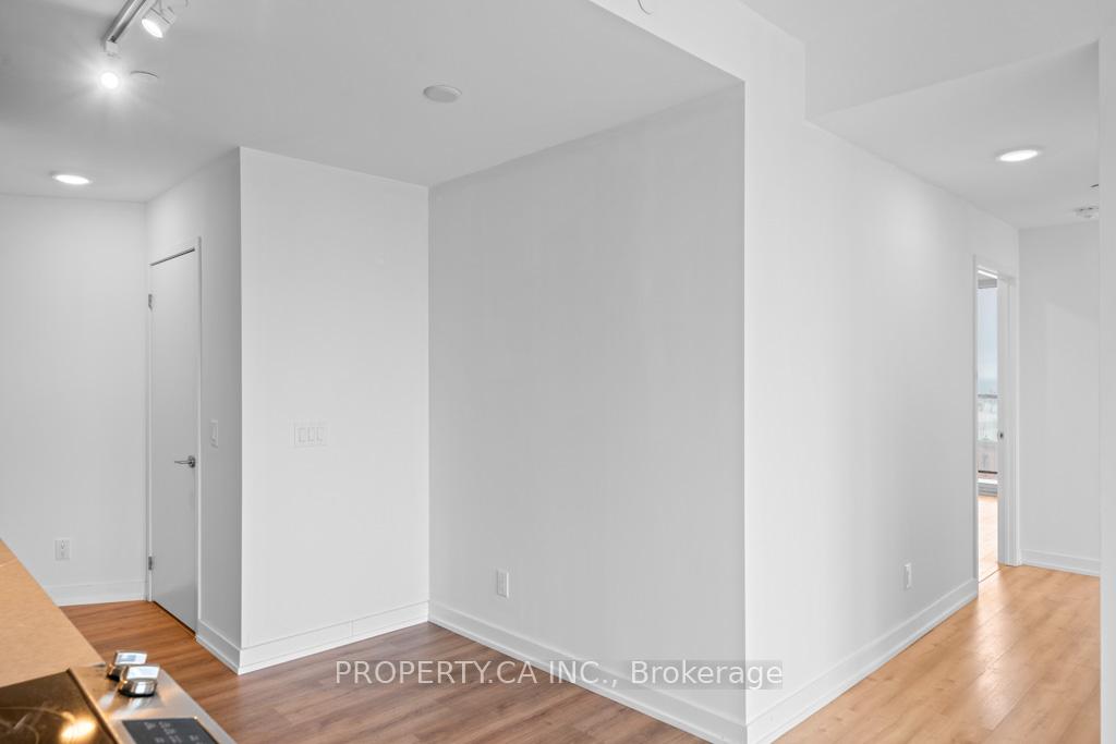 3 Bedrooms Condo at 135 East Liberty, Toronto For sale