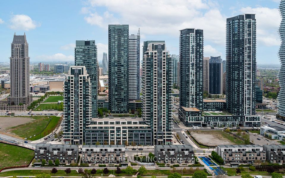 4055 Parkside Village