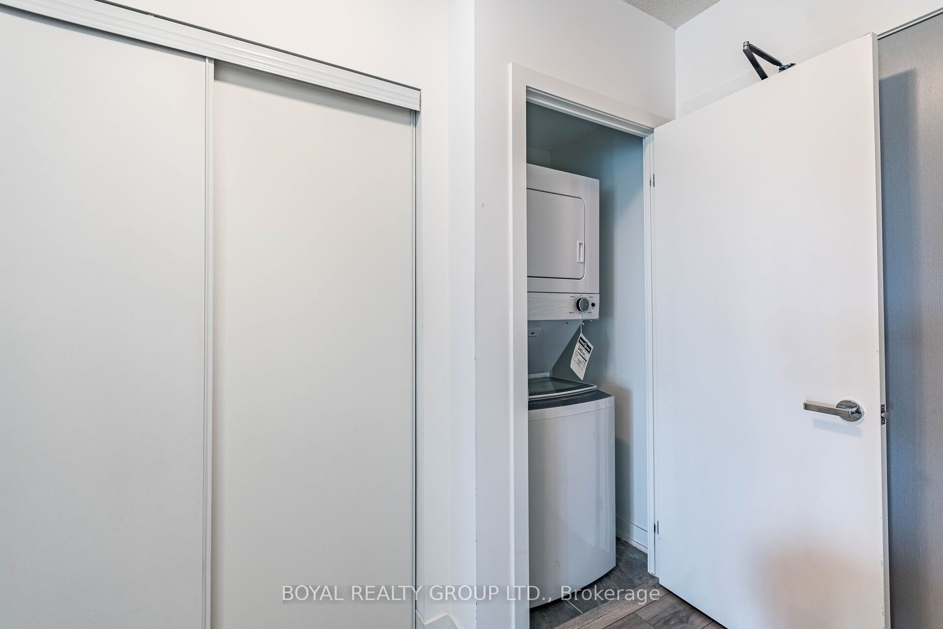 3200 Dakota Common, #B607