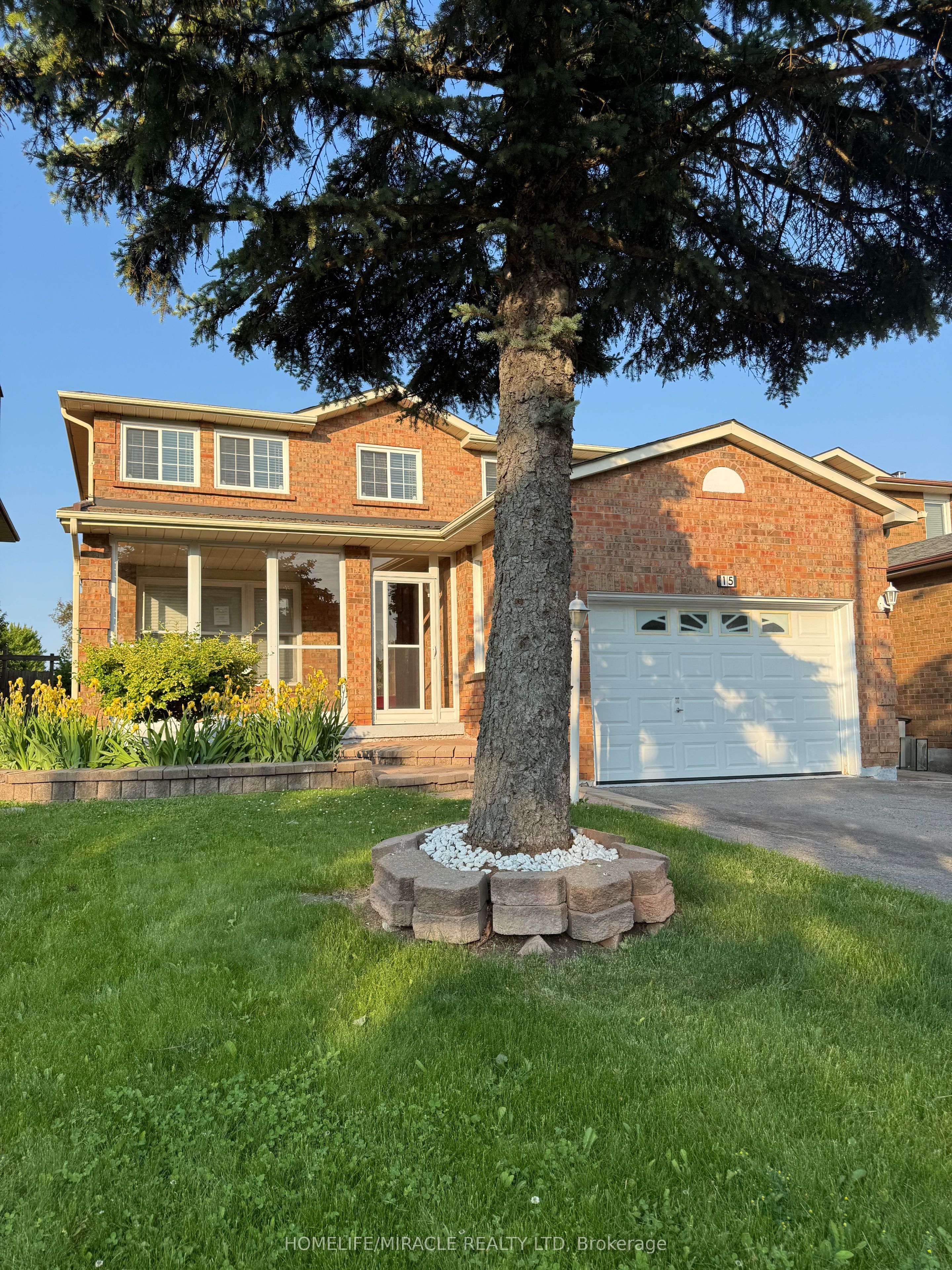 15 Brice Street