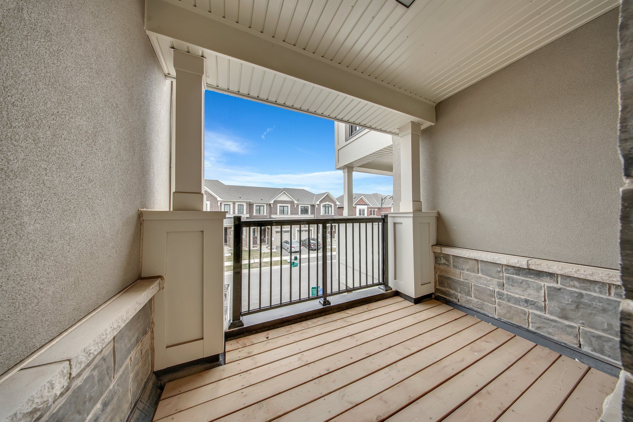 1573 Moira Crescent