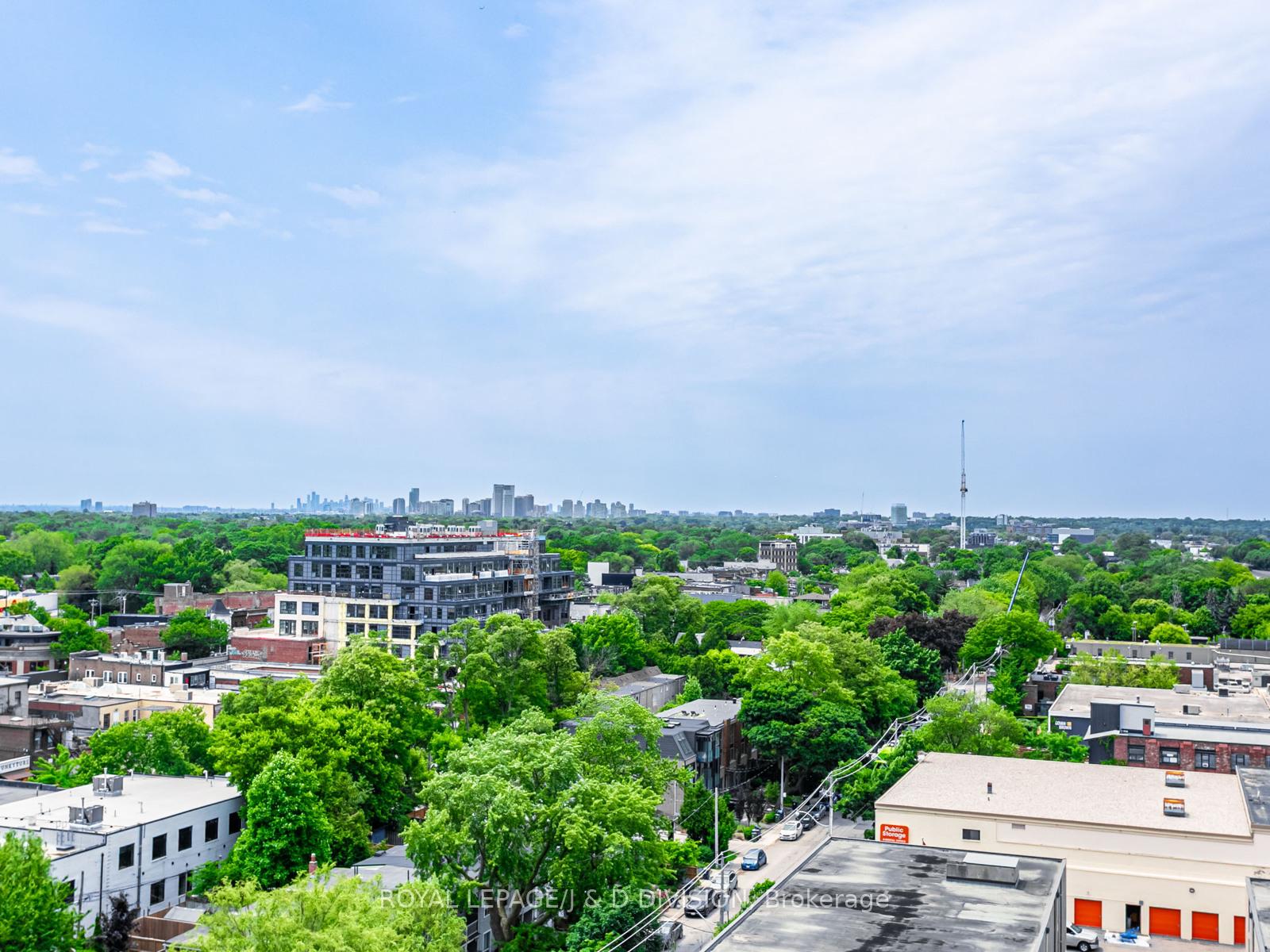3 Bedrooms Condo at 60 Heintzman, Toronto For sale