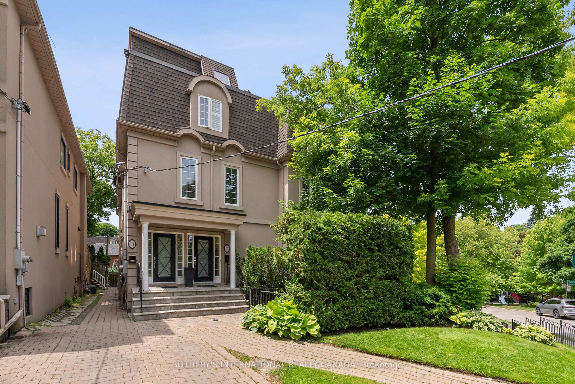 3 Bedrooms Condo at 16 Relmar, Toronto For sale