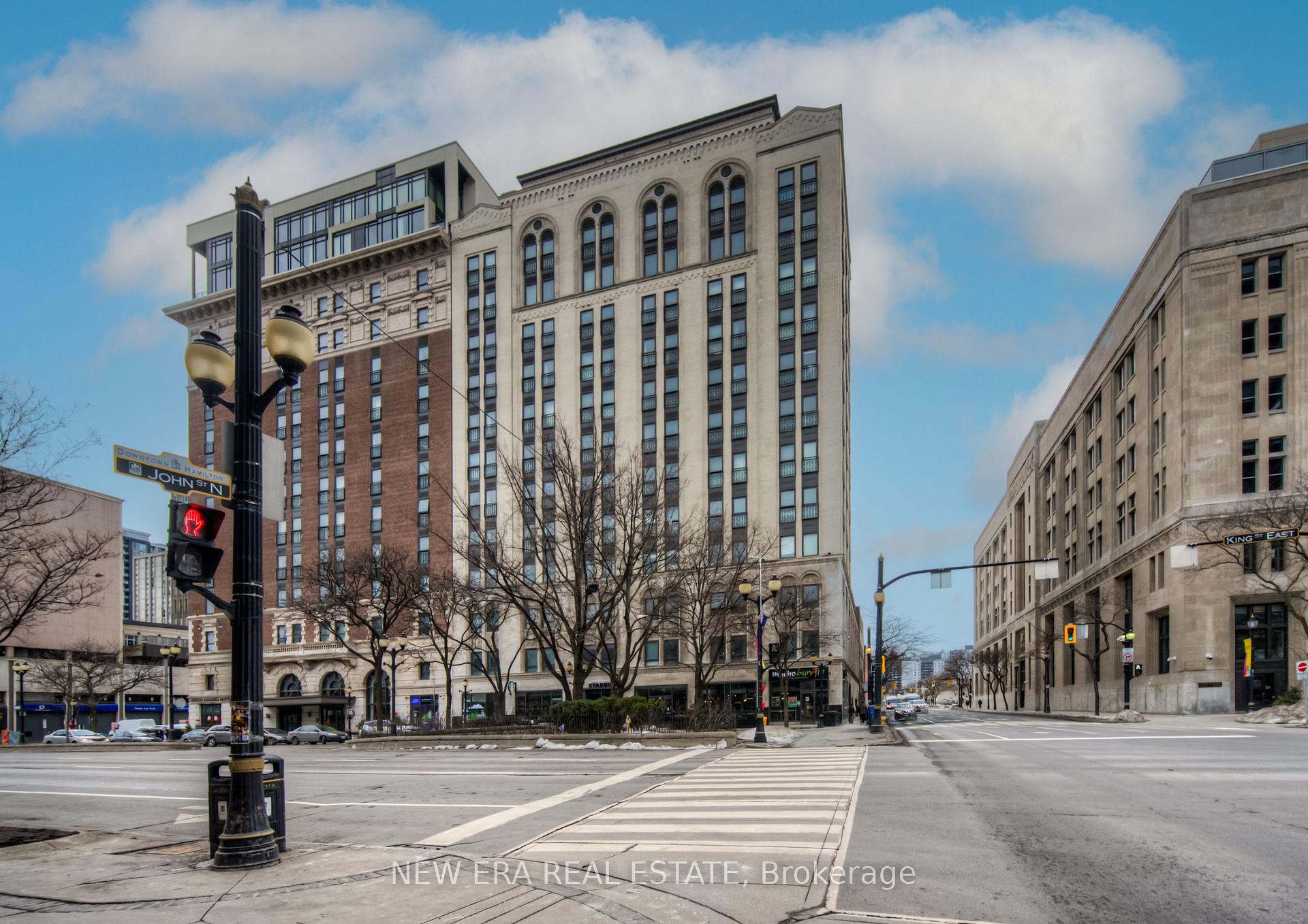2 Bedrooms Condo at 112 King, Hamilton For sale