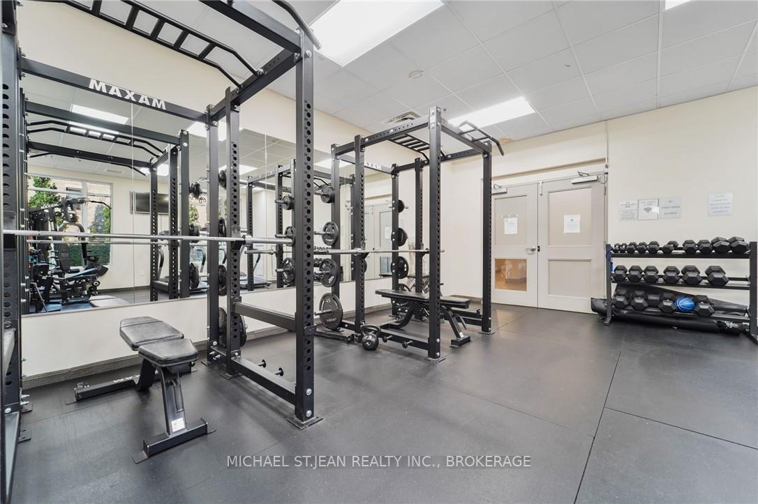 2 Bedrooms Condo at 90 Charlton,  Hamilton For sale