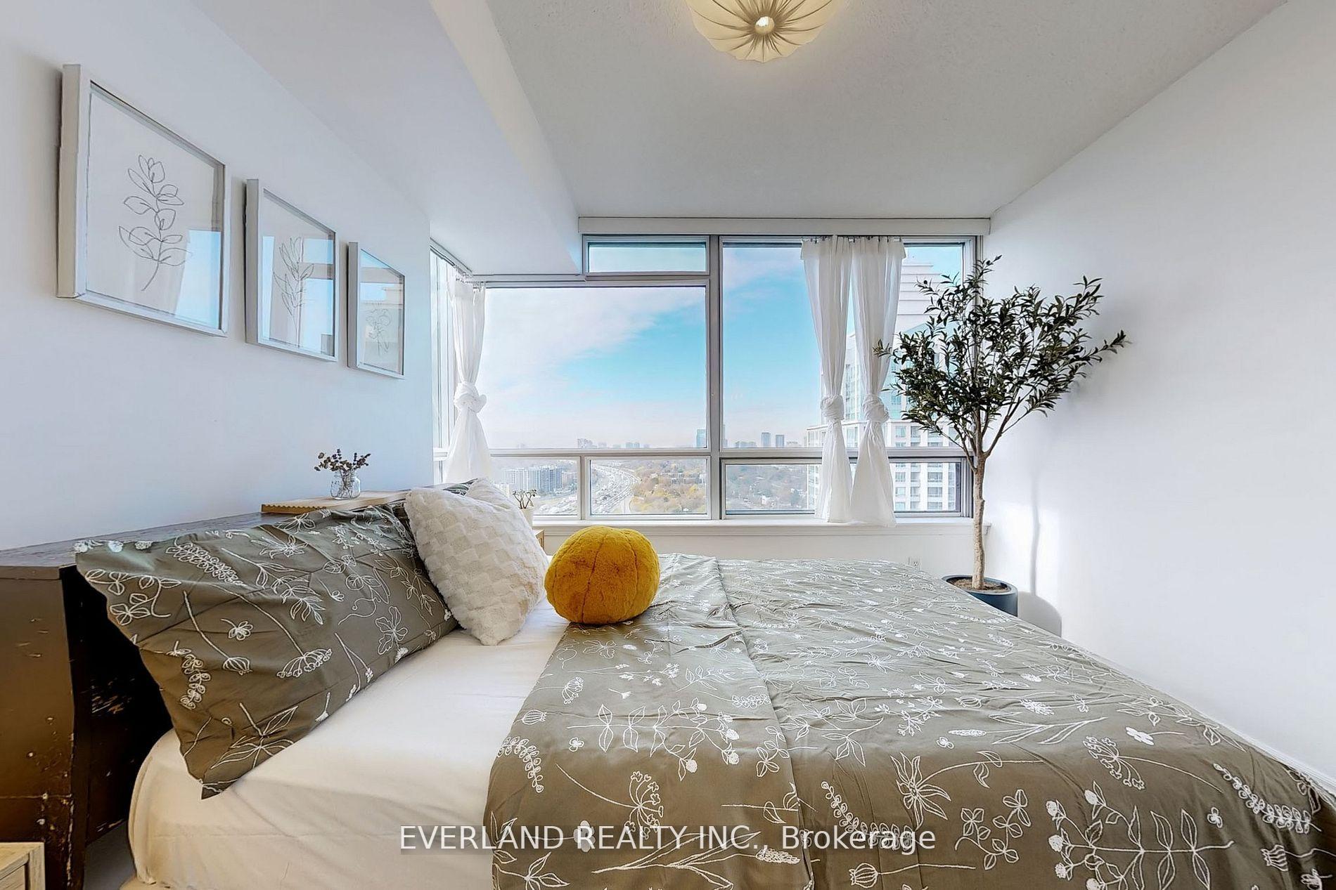 2 Bedrooms Condo at 1 Rean, Toronto For sale