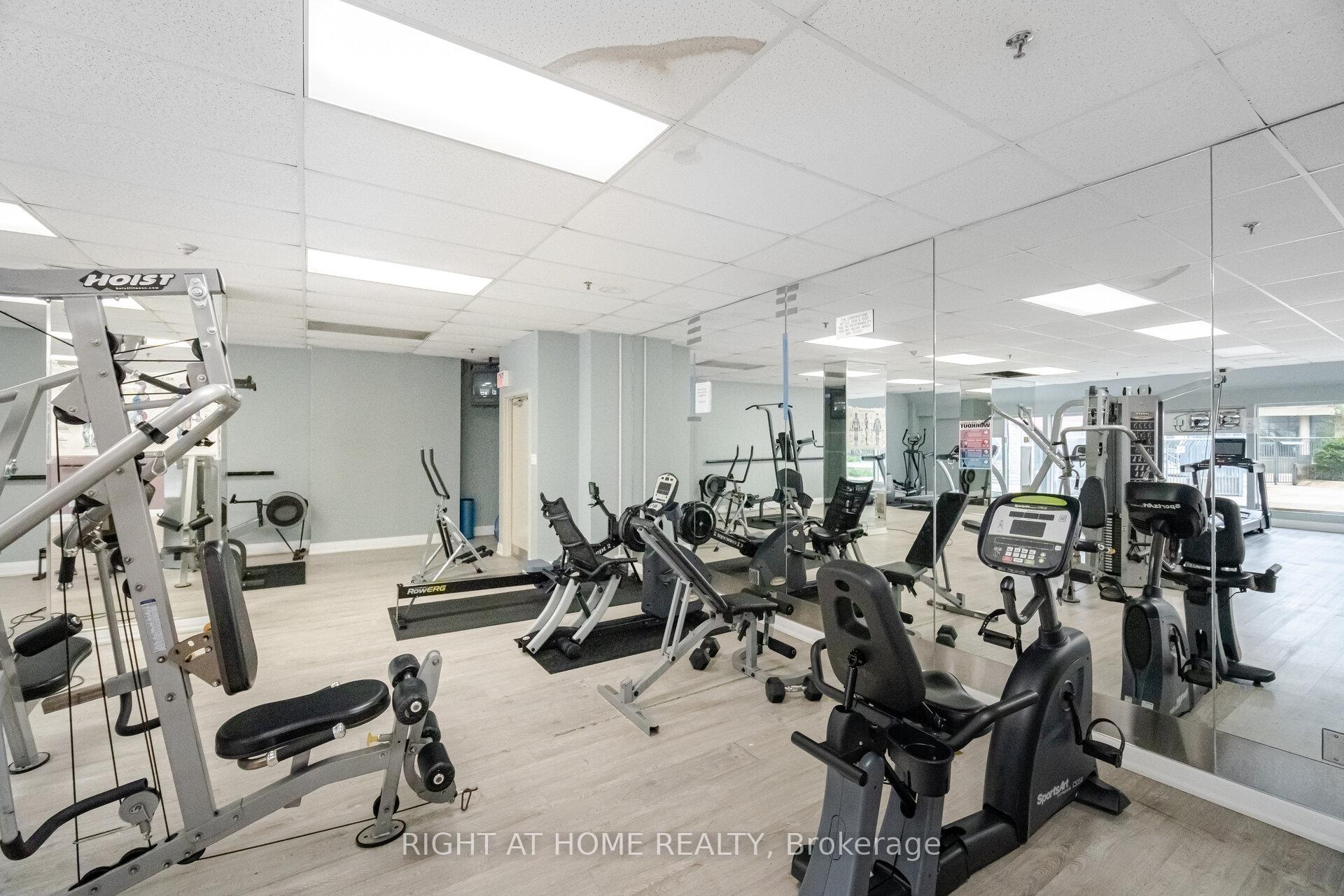 2 Bedrooms Condo at 1470 Midland, Toronto For sale