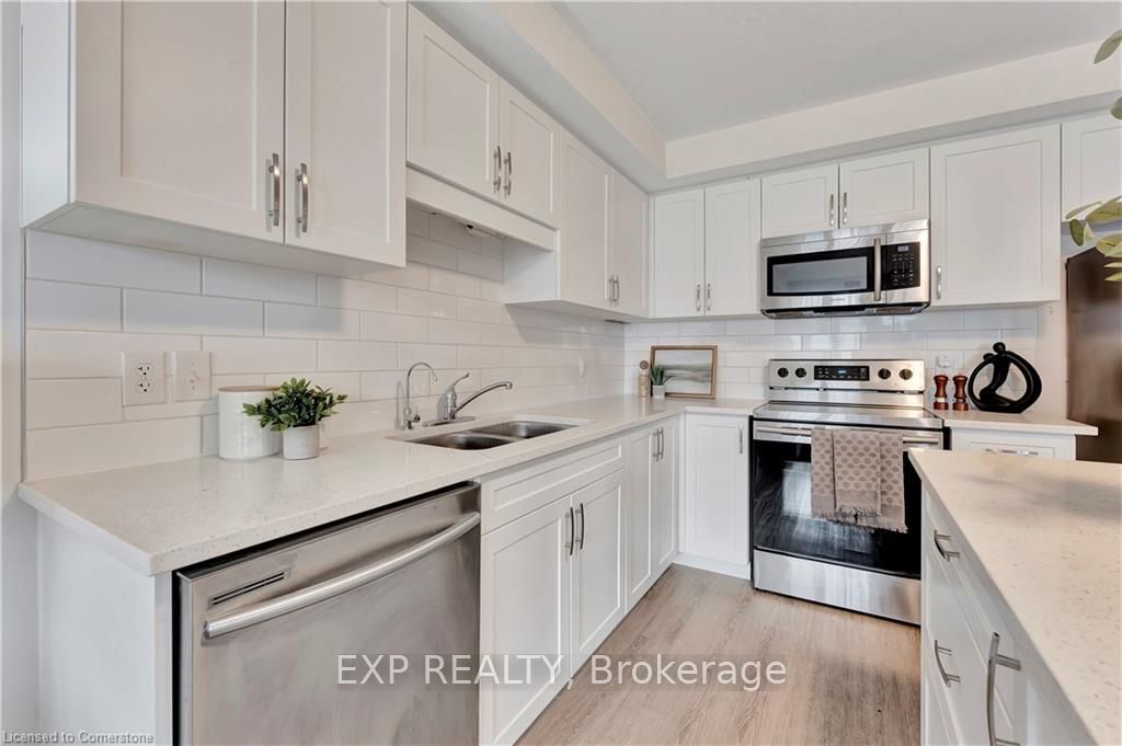 166 Rochefort Street, #E