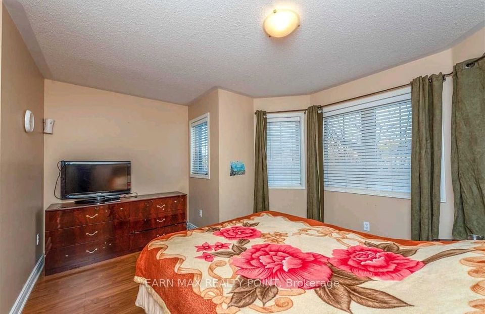 22 Tawnie Crescent, Brampton, ON L6X 0L7