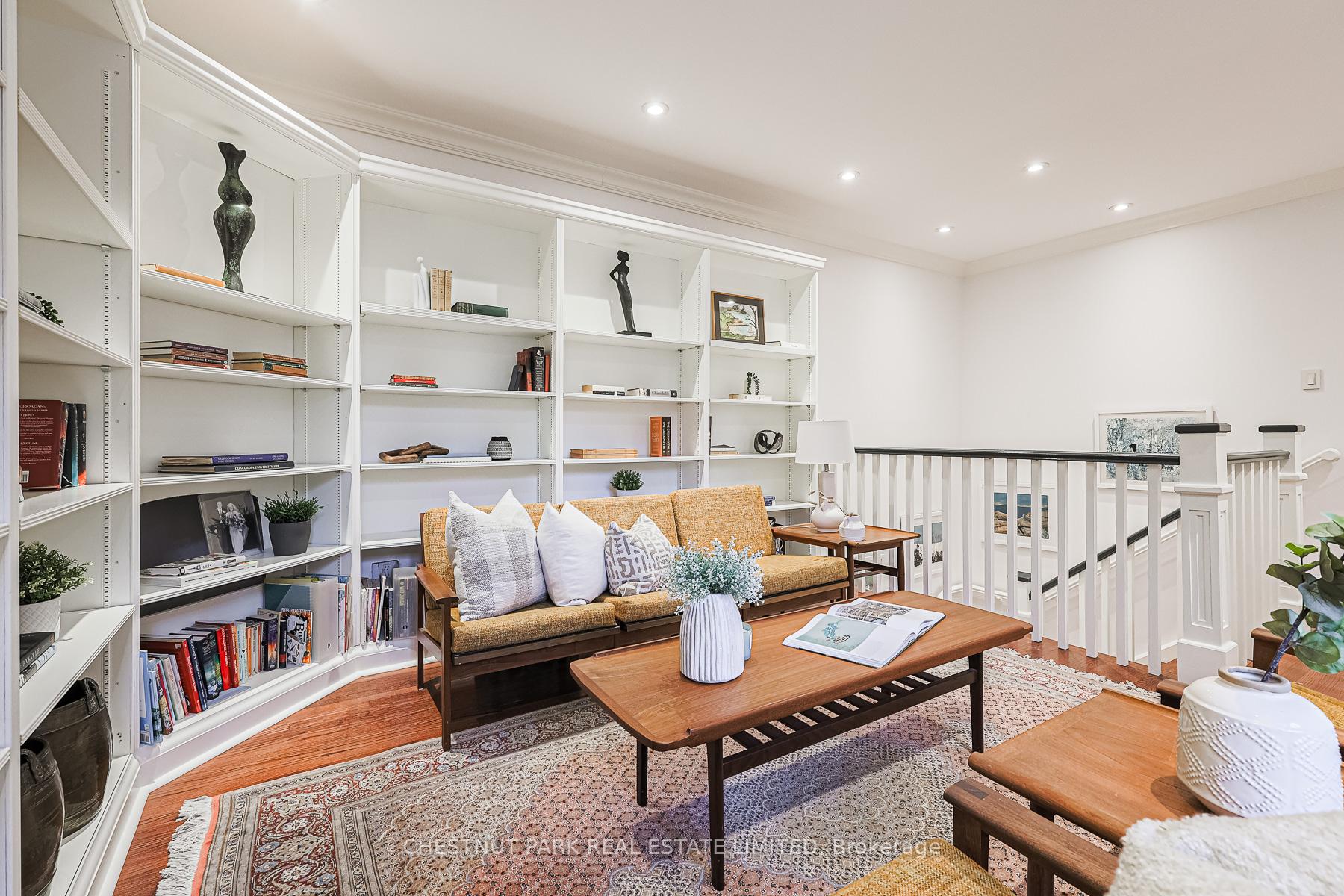 4 Bedrooms Condo at 480 Oriole, Toronto For sale