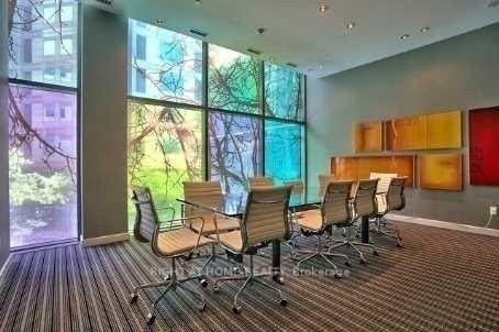 2 Bedrooms Condo at 38 Grenville,  Toronto For sale