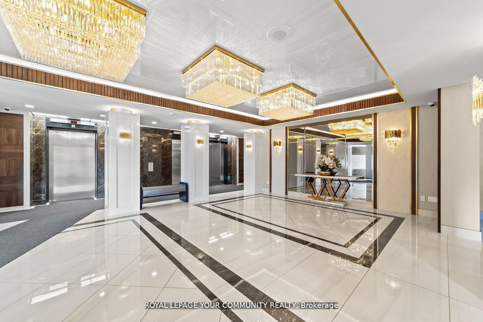 7420 Bathurst Street, #503