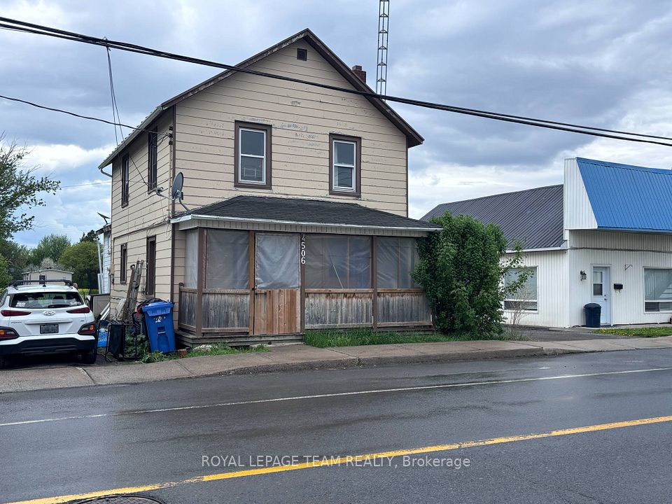 4506 Ste Catherine