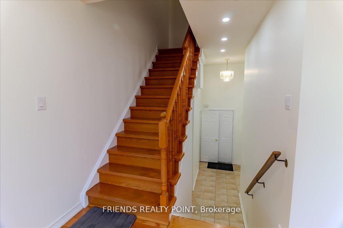 4 Bedrooms Condo at 1075 Ellesmere, Toronto For sale