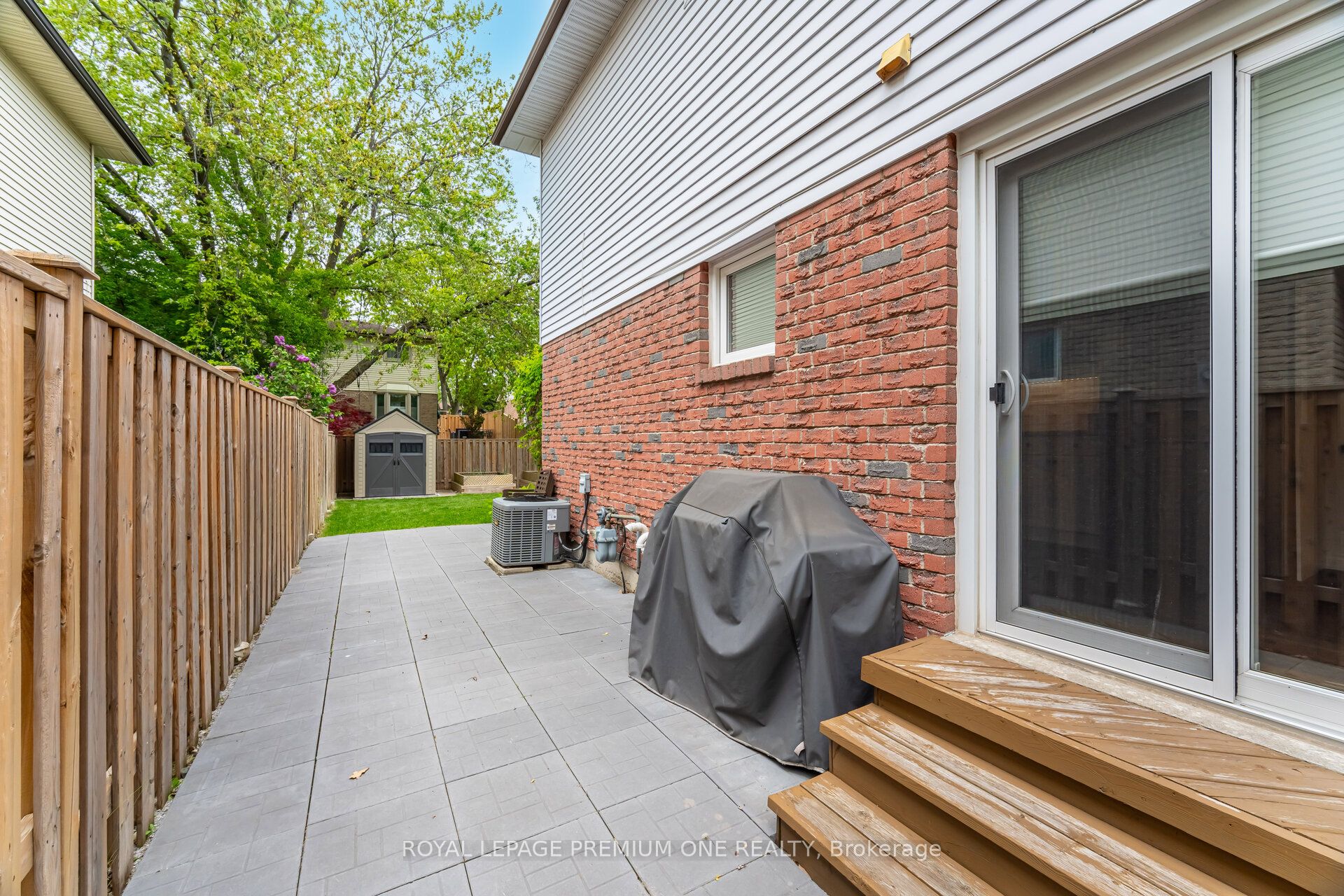 79 Bishop Crescent