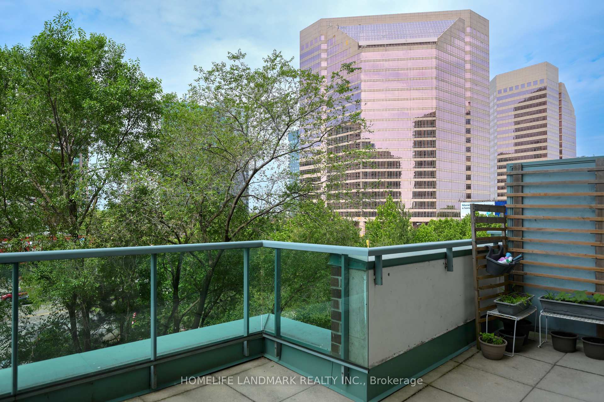 2 Bedrooms Condo at 20 Olive, Toronto For sale