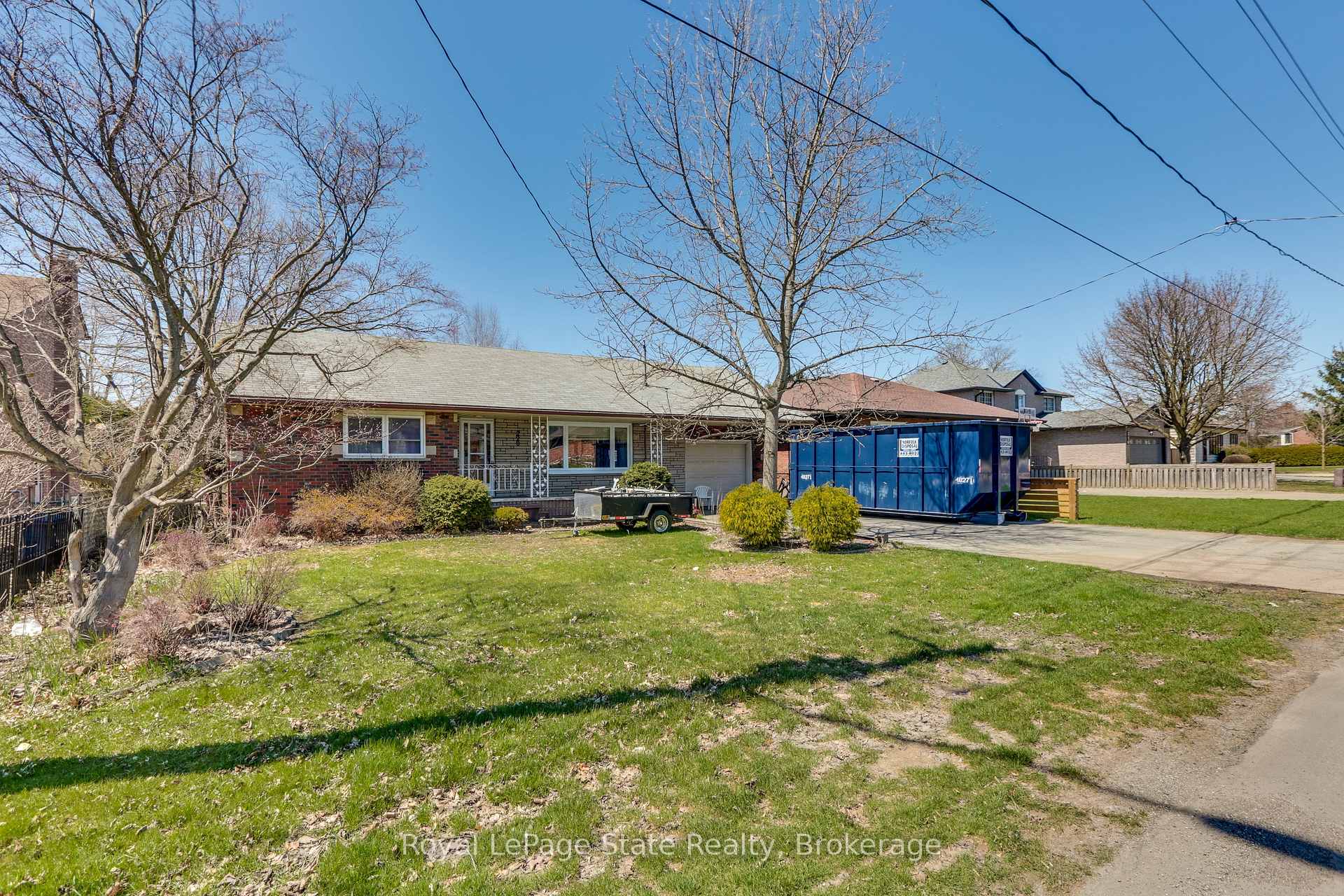 220 Washington Street, Norfolk, ON N0E 1Y0 ; MLS ID: X12163113