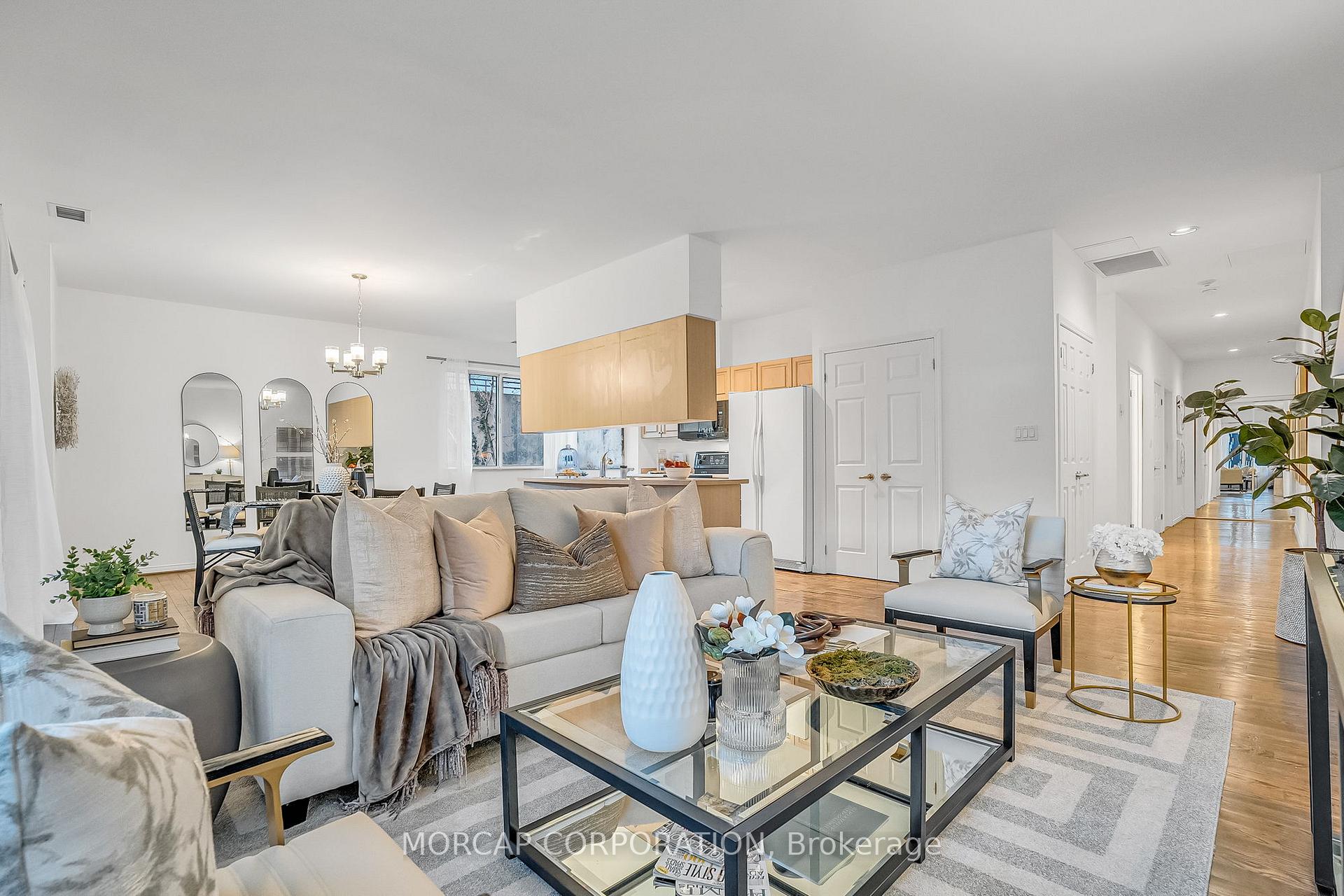 2 Bedrooms Condo at 600 Eglinton, Toronto For sale