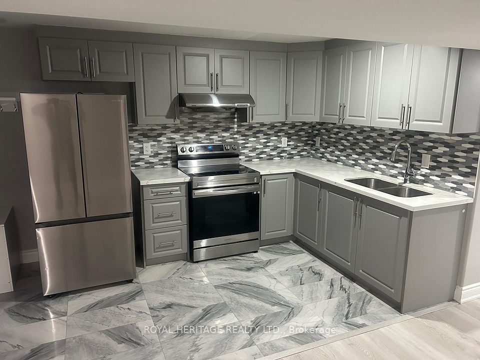 11 Bellotti Crescent, Ajax, ON L1Z 0M2