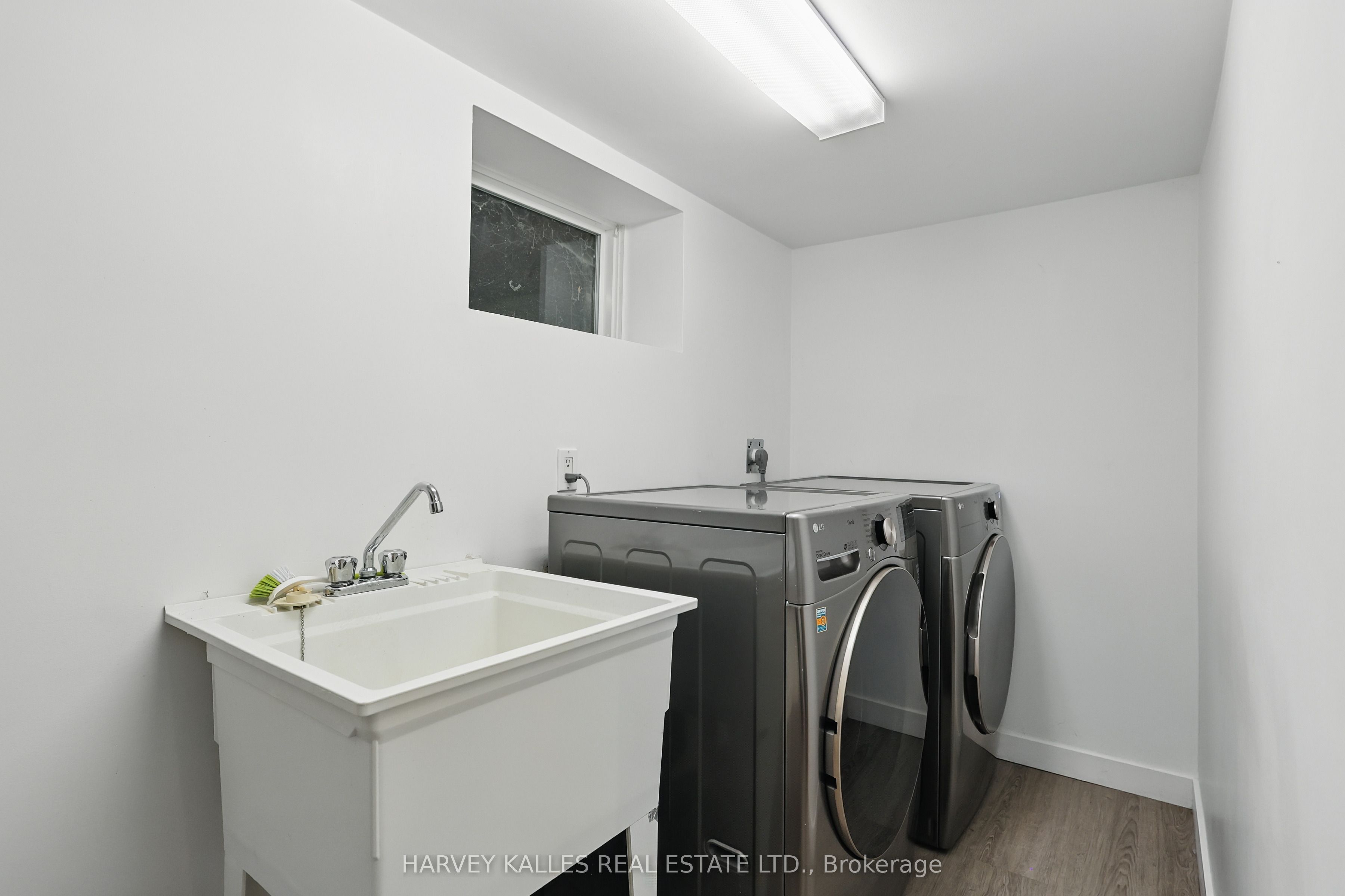 34 Winnett Avenue