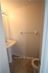 2 Bedrooms Condo at 5100 Plantation, Mississauga For sale
