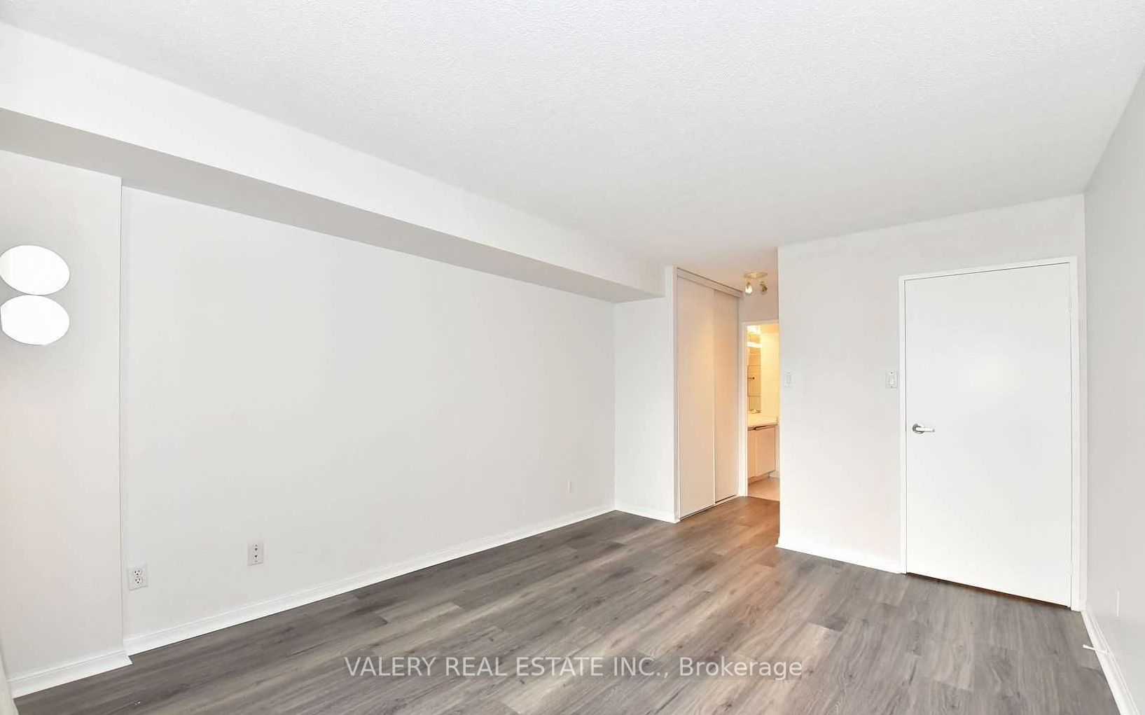 1131 Steeles Avenue W, #409