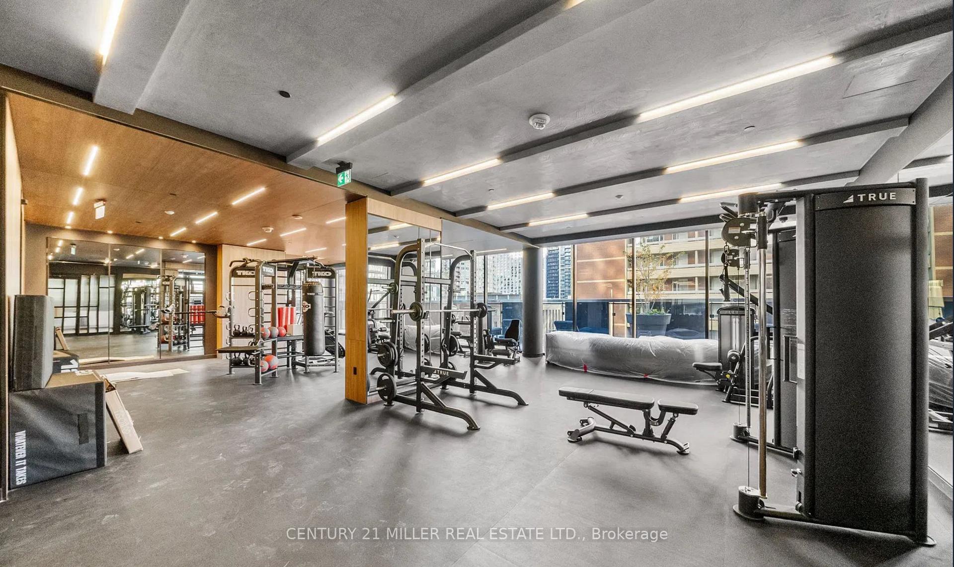 1 Bedroom Condo at 55 Charles, Toronto For sale