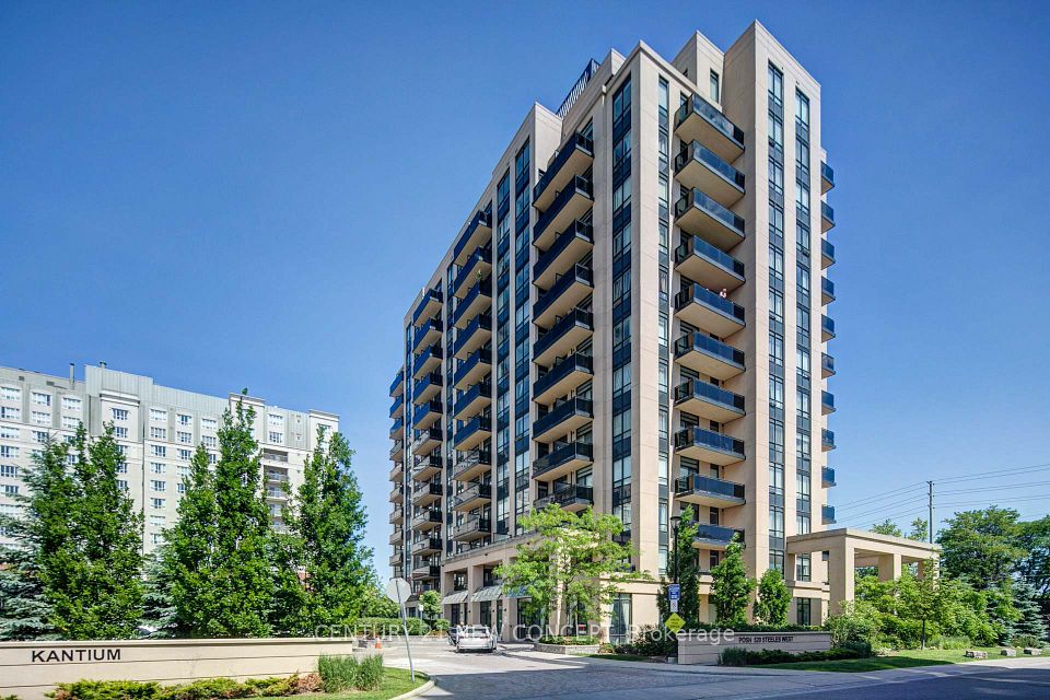 520 Steeles