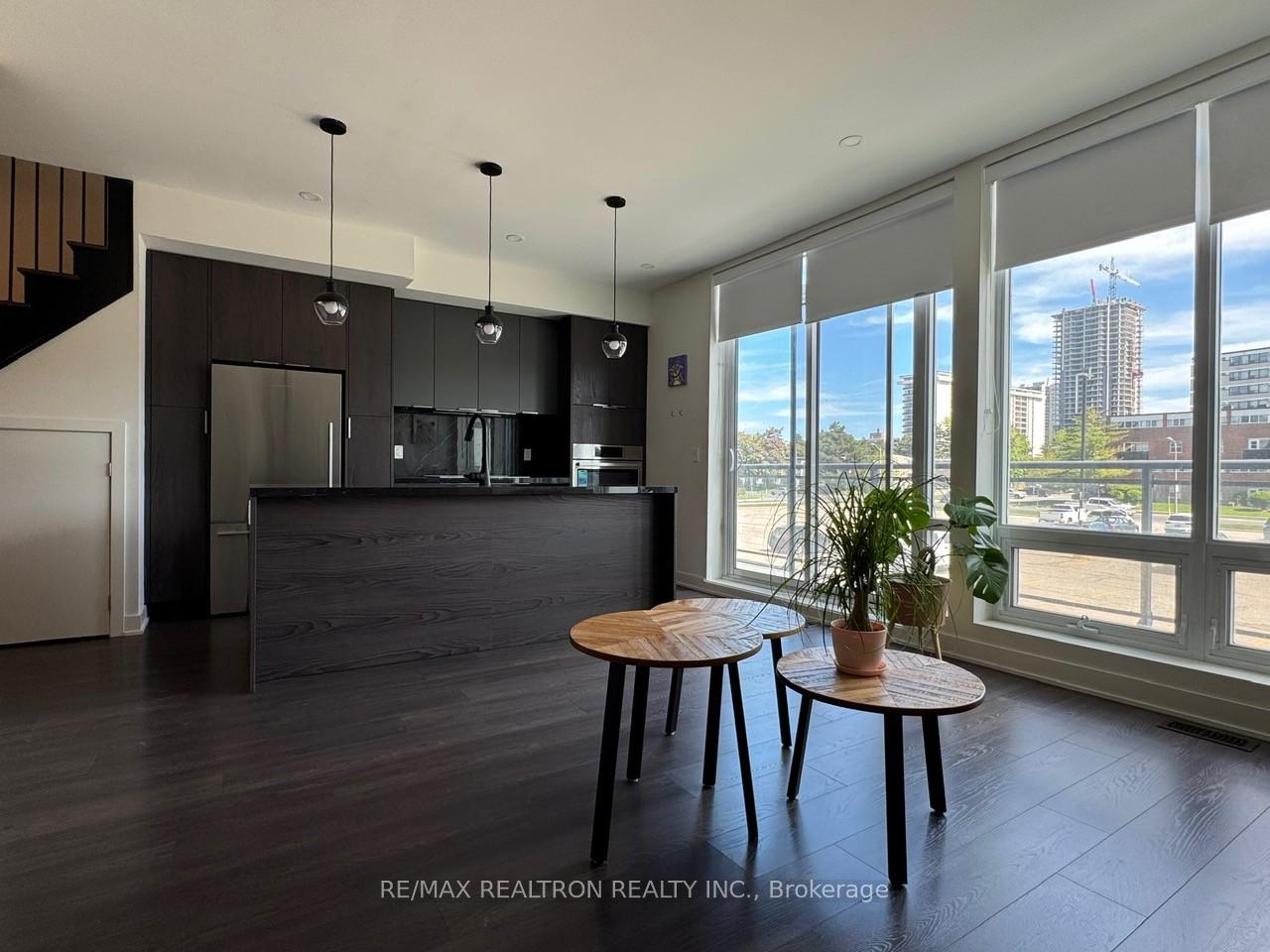 3 Bedrooms Condo at 25 Sonic, Toronto For sale