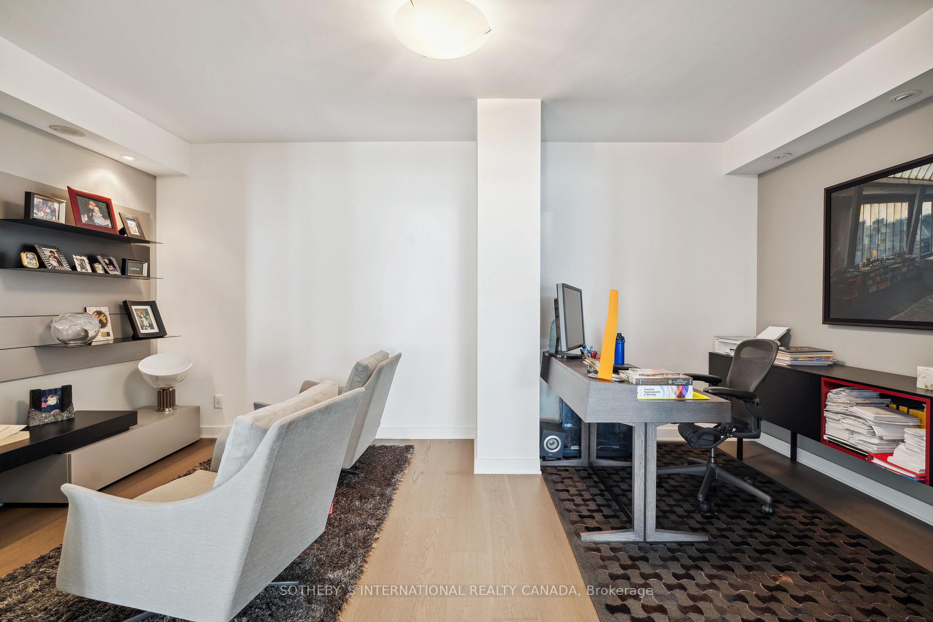 3 Bedrooms Condo at 1 Bloor,  Toronto For sale