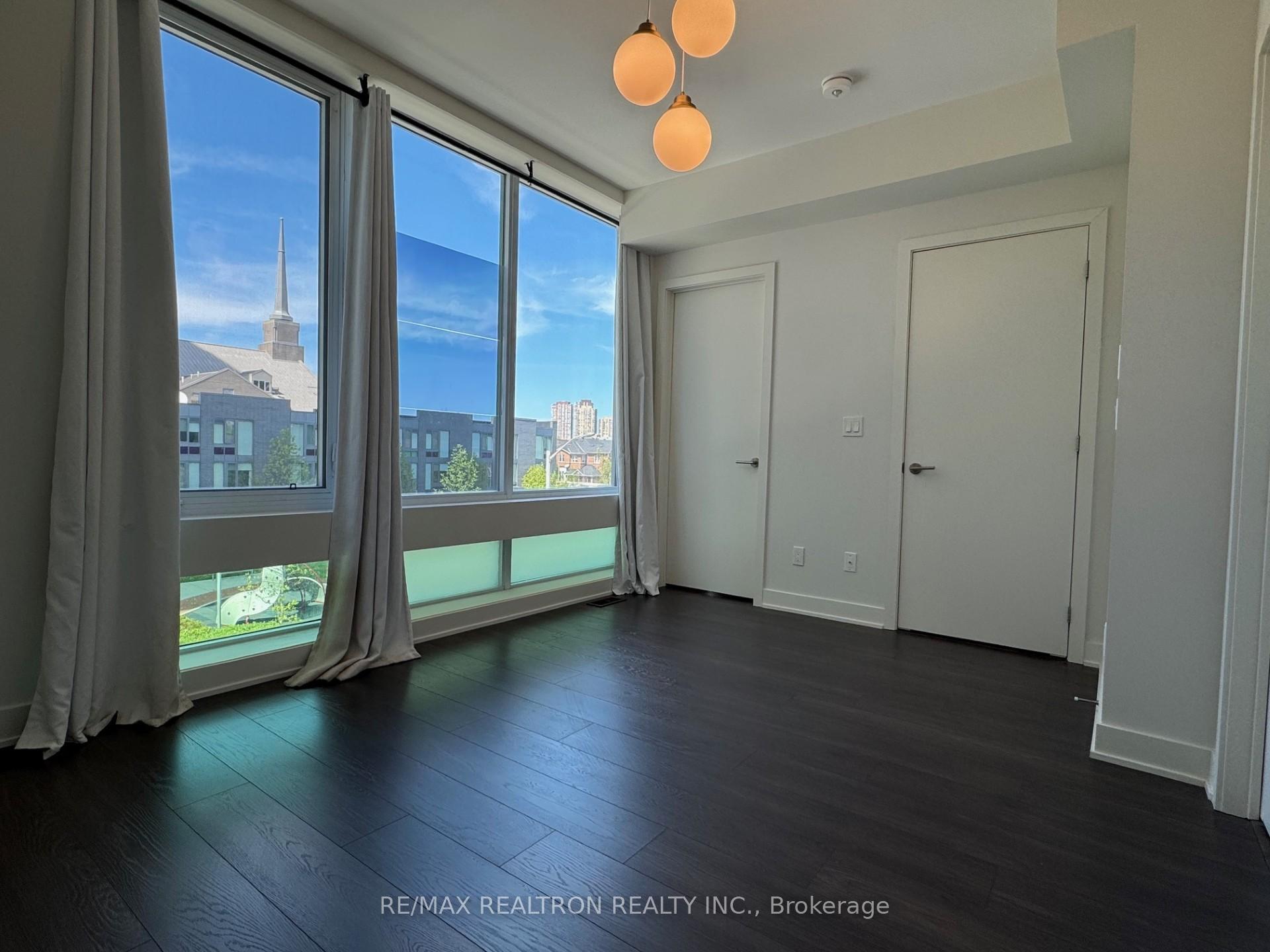 3 Bedrooms Condo at 25 Sonic, Toronto For sale