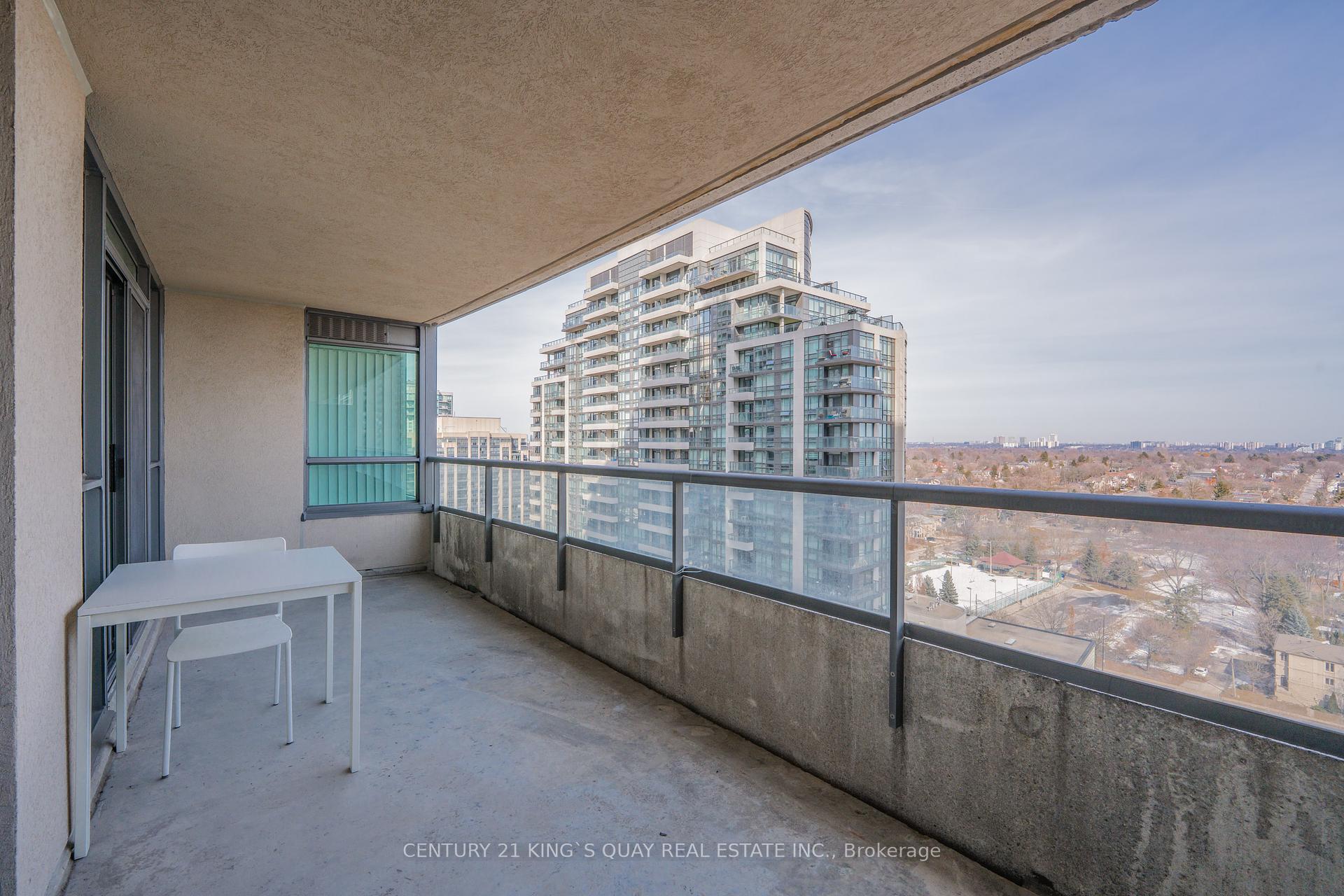 3 Bedrooms Condo at 18 Spring Garden, Toronto For sale