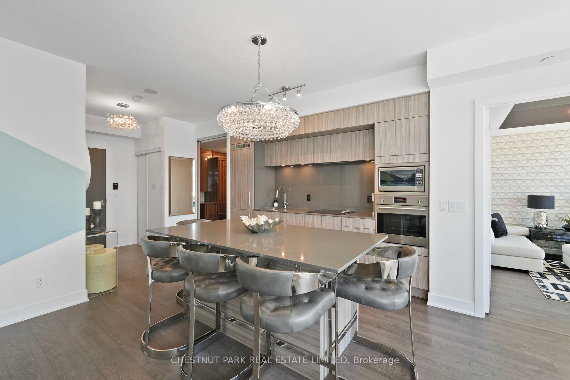 3 Bedrooms Condo at 38 Cameron, Toronto For sale