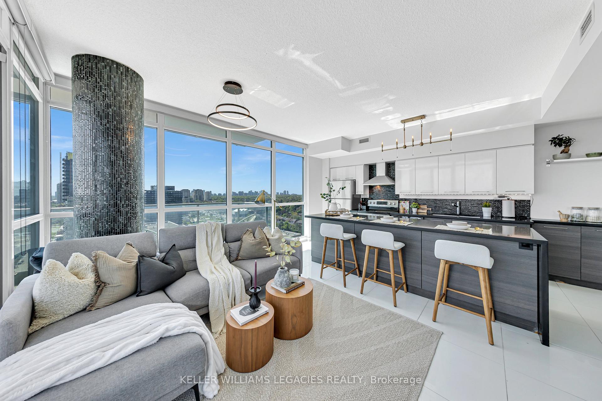 3 Bedrooms Condo at 29 Singer, Toronto For sale