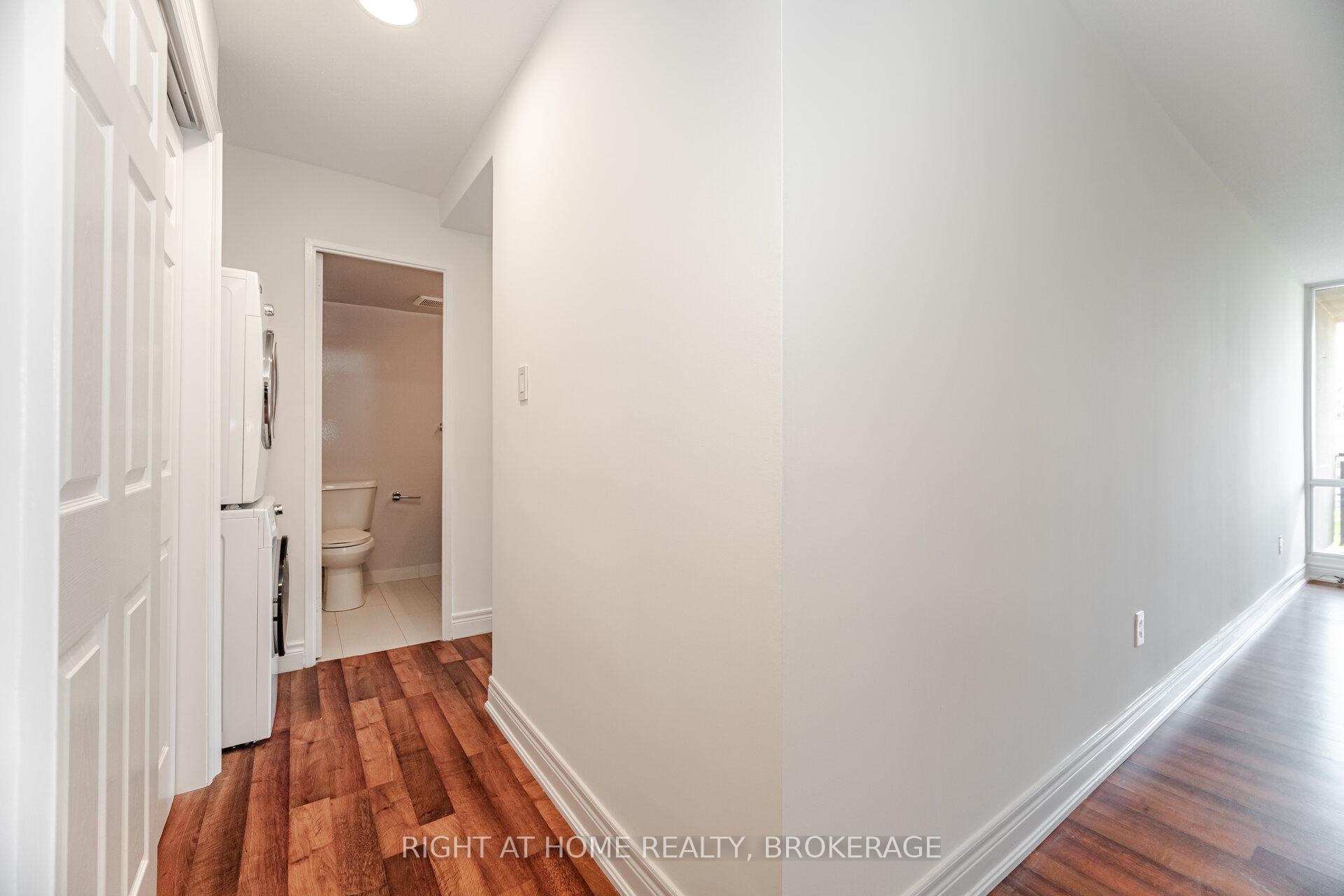 3 Bedrooms Condo at 714 The West Mall, Toronto For sale