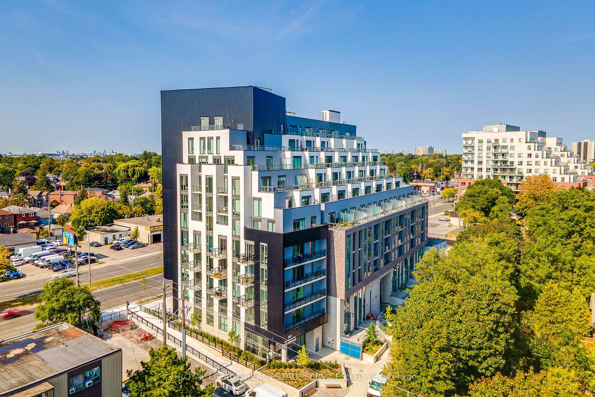 2 Bedrooms Condo at 90 Glen Everest, Toronto For sale