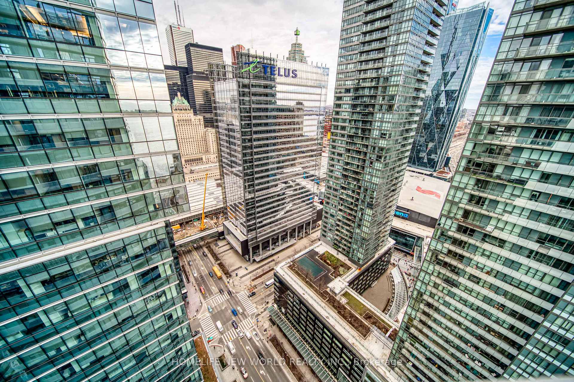1 Bedroom Condo at 14 York, Toronto For sale