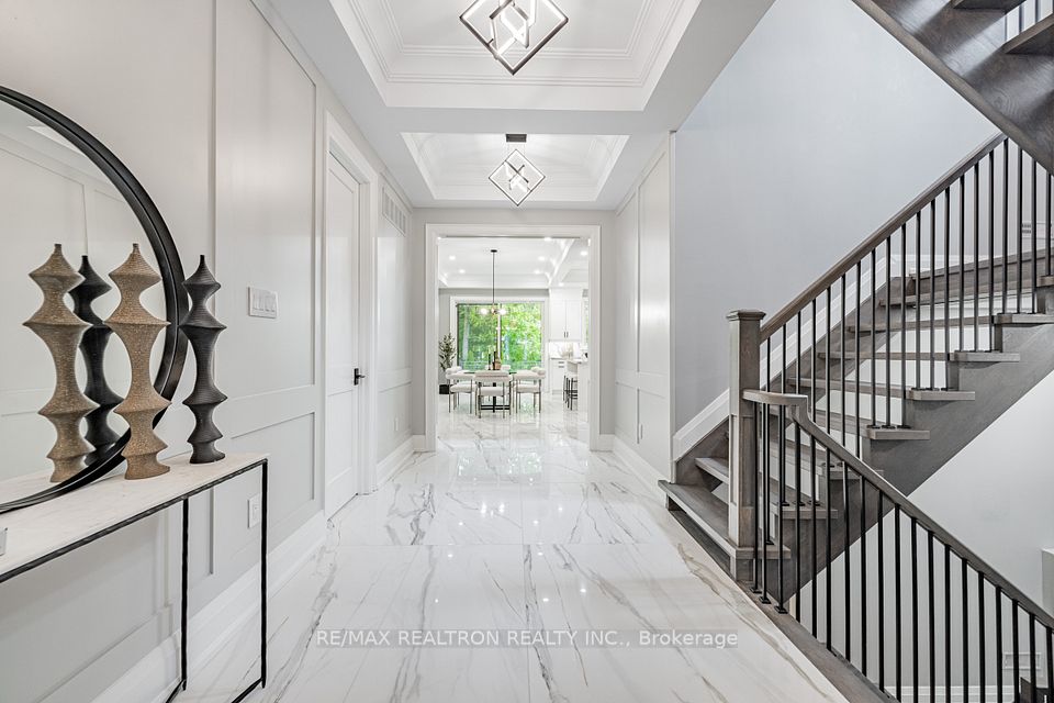 51 Centre Street, Richmond Hill, ON L4C 1A3