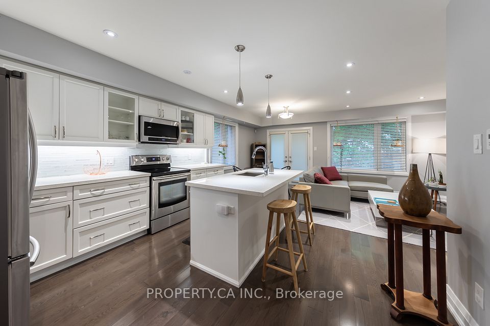 475 Woodbine