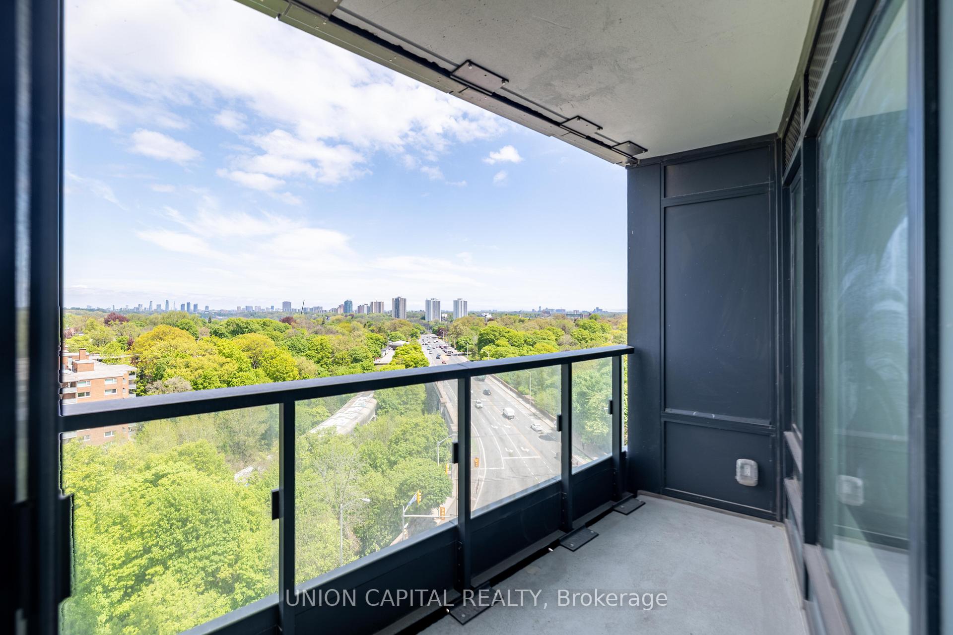 1 Bedroom Condo at 585 Bloor, Toronto For sale