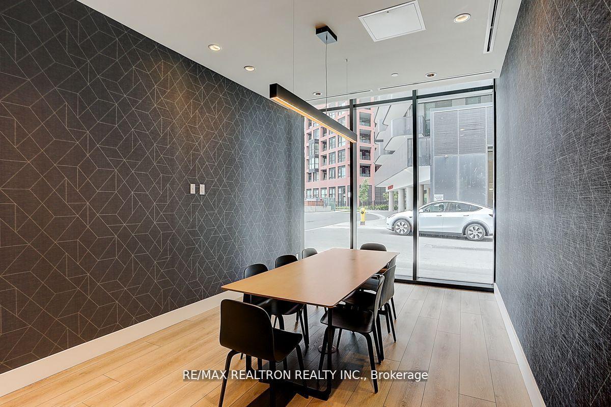 2 Bedrooms Condo at 30 Tretti,  Toronto For sale