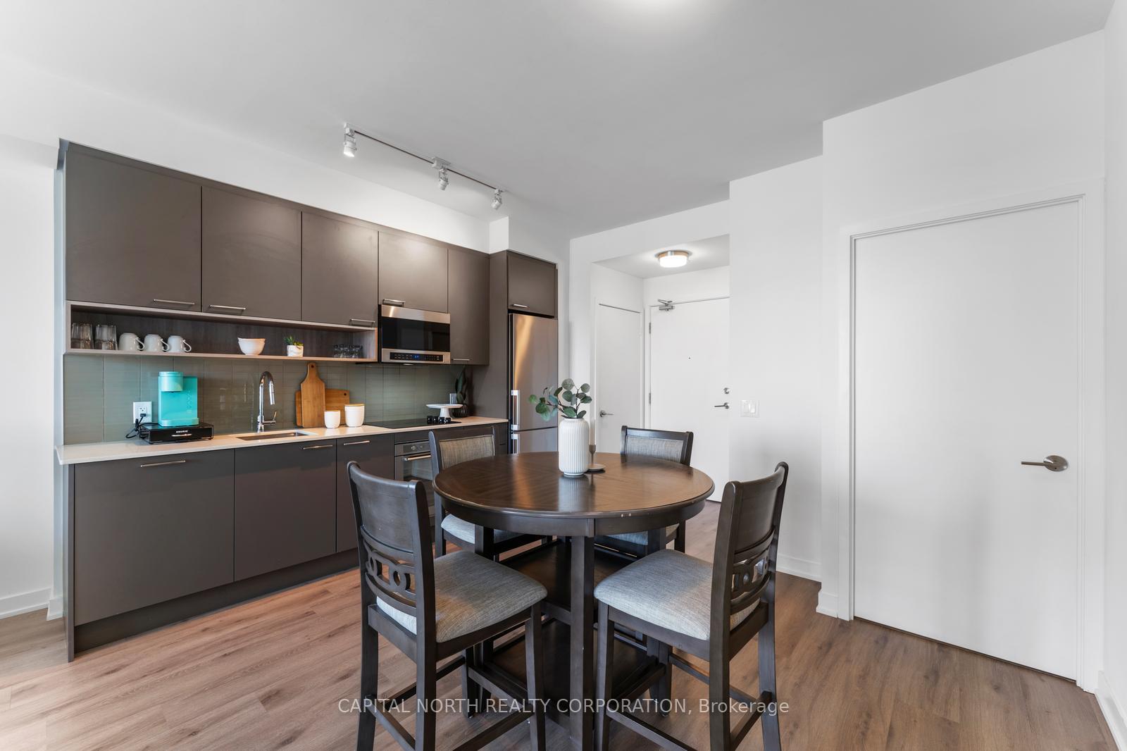 1 Bedroom Condo at 3005 Pine Glen, Oakville For sale